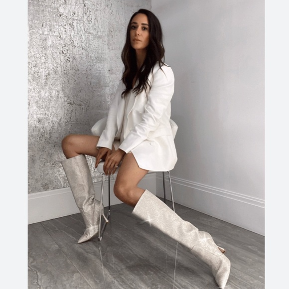 Stuart Weitzman
Parton Glitter Knee Boots platino size 6 new - Picture 4 of 15